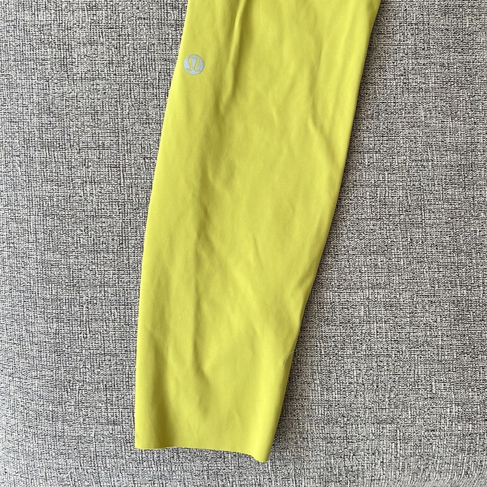 Lululemon Fast And Free High-Rise Chartreuse Size 6 - Picture 3 of 6